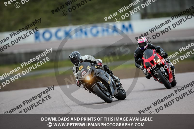 Rockingham no limits trackday;enduro digital images;event digital images;eventdigitalimages;no limits trackdays;peter wileman photography;racing digital images;rockingham raceway northamptonshire;rockingham trackday photographs;trackday digital images;trackday photos